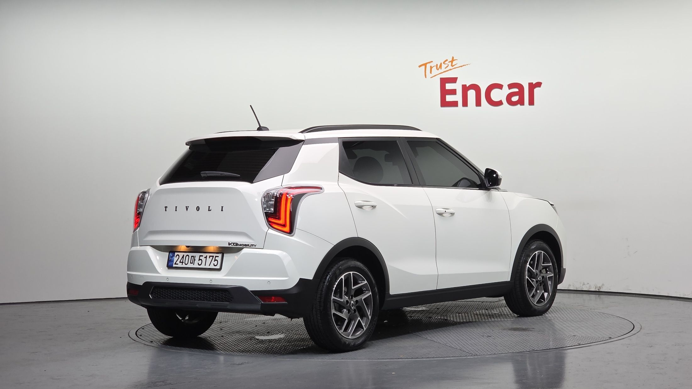SSANGYONG TIVOLI 2023