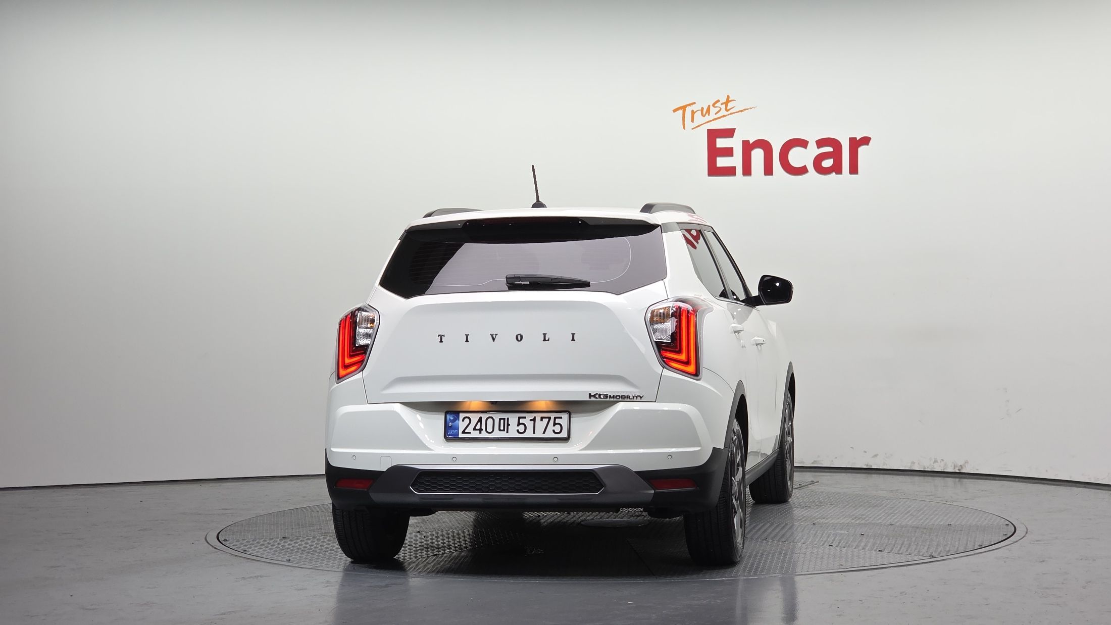 SSANGYONG TIVOLI 2023
