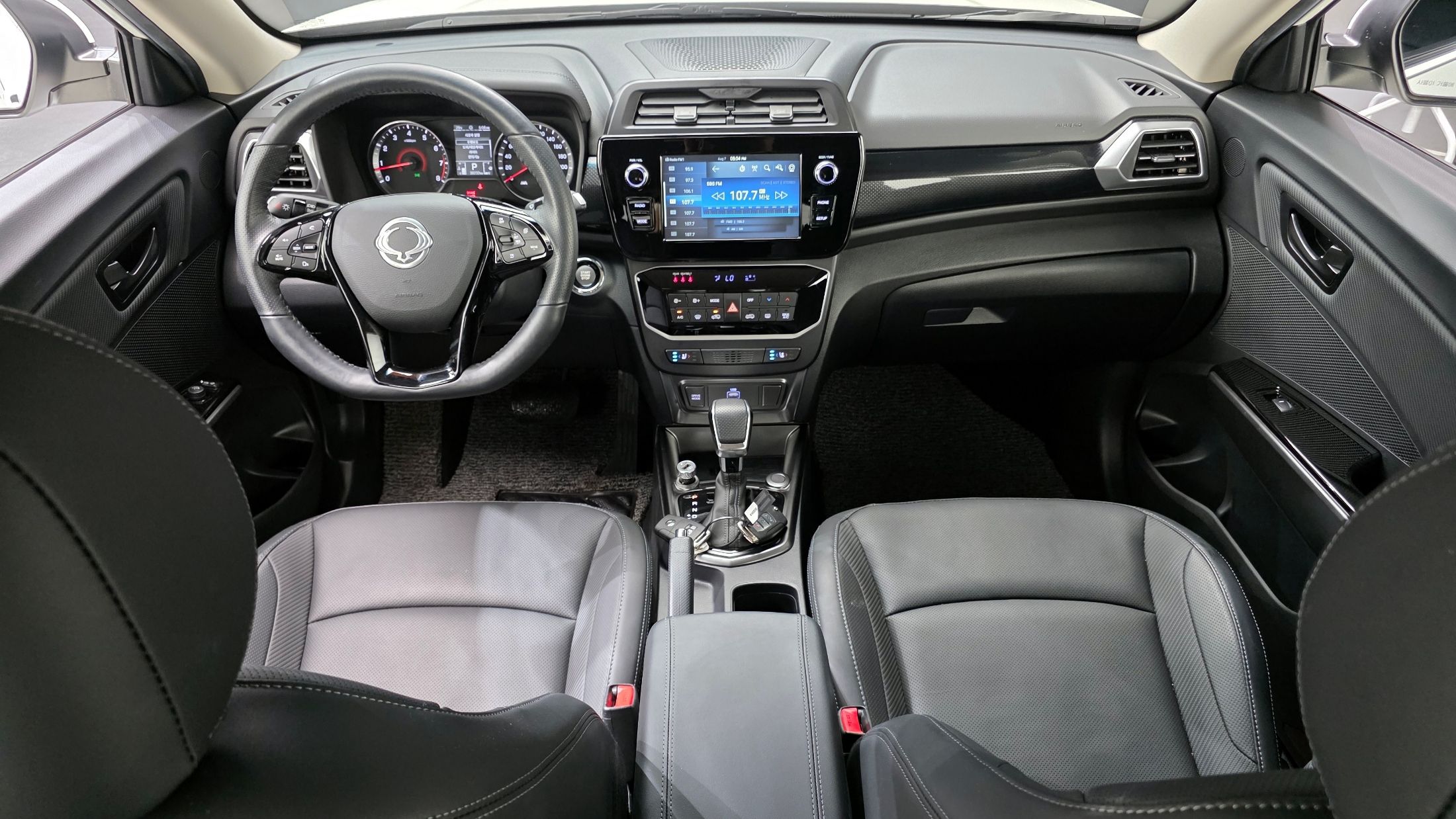 SSANGYONG TIVOLI 2023