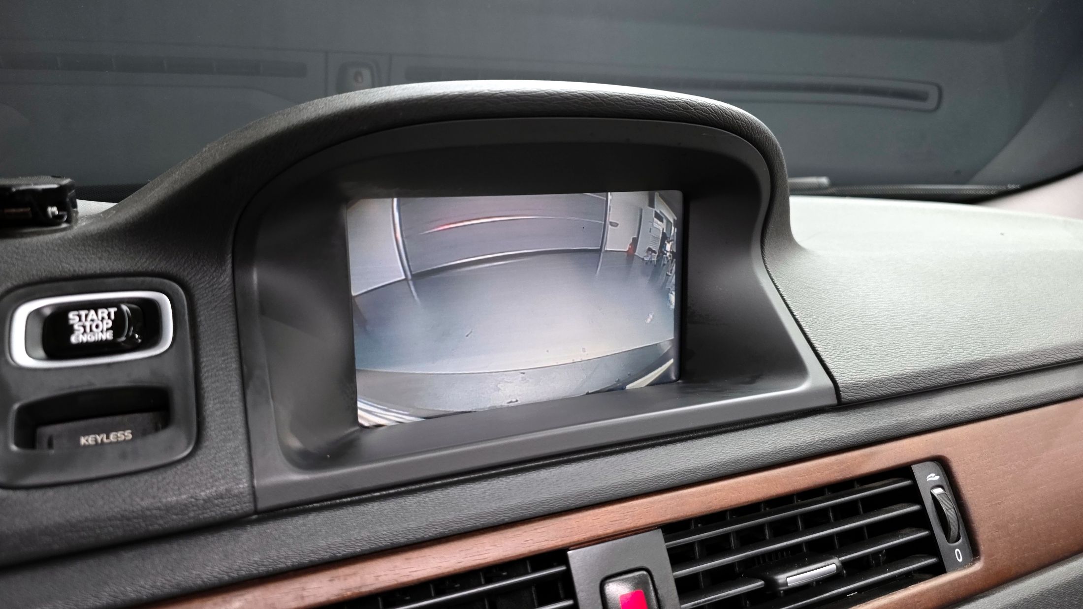 VOLVO XC70 2013