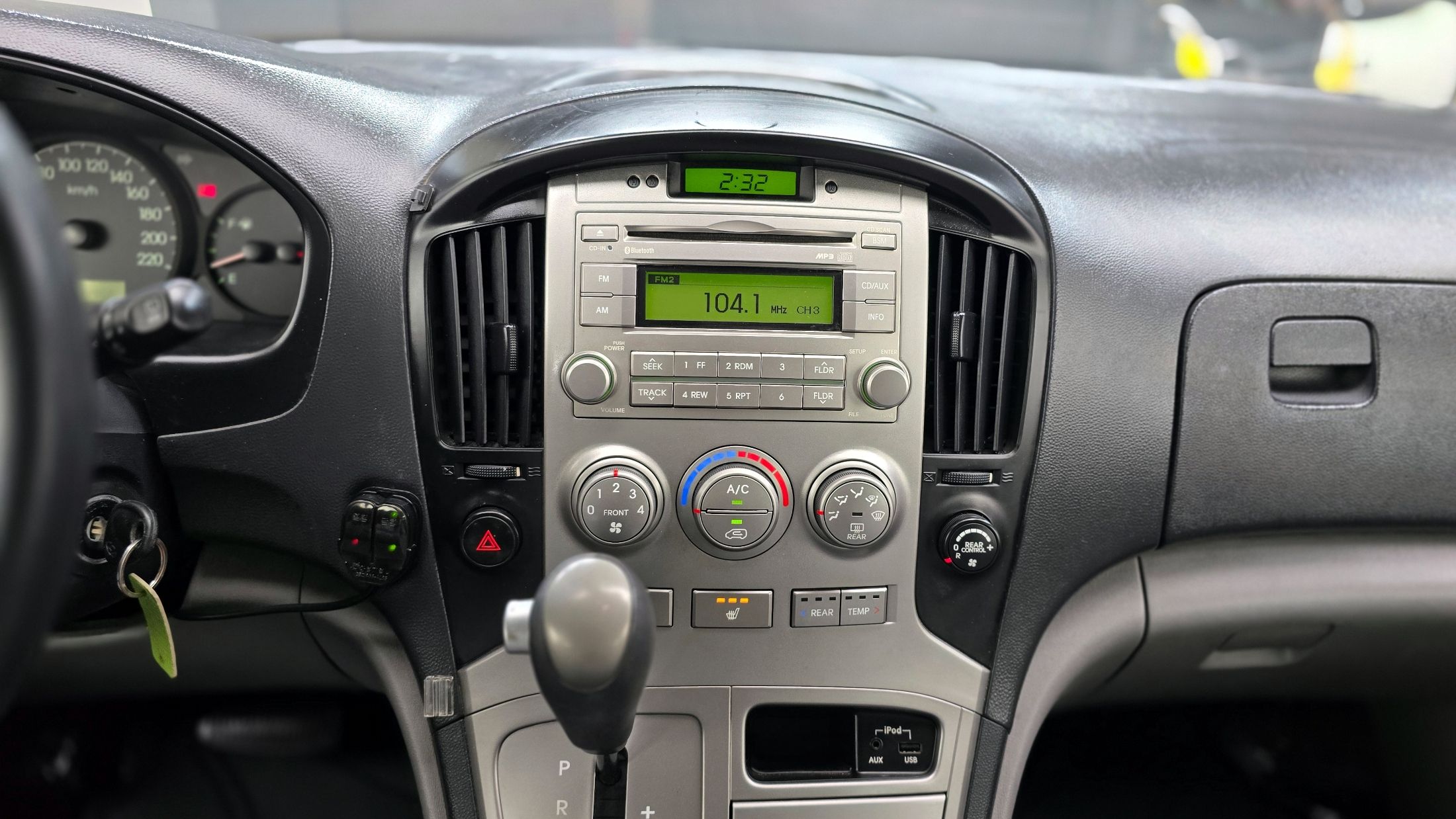 HYUNDAI STAREX GRAND 2013