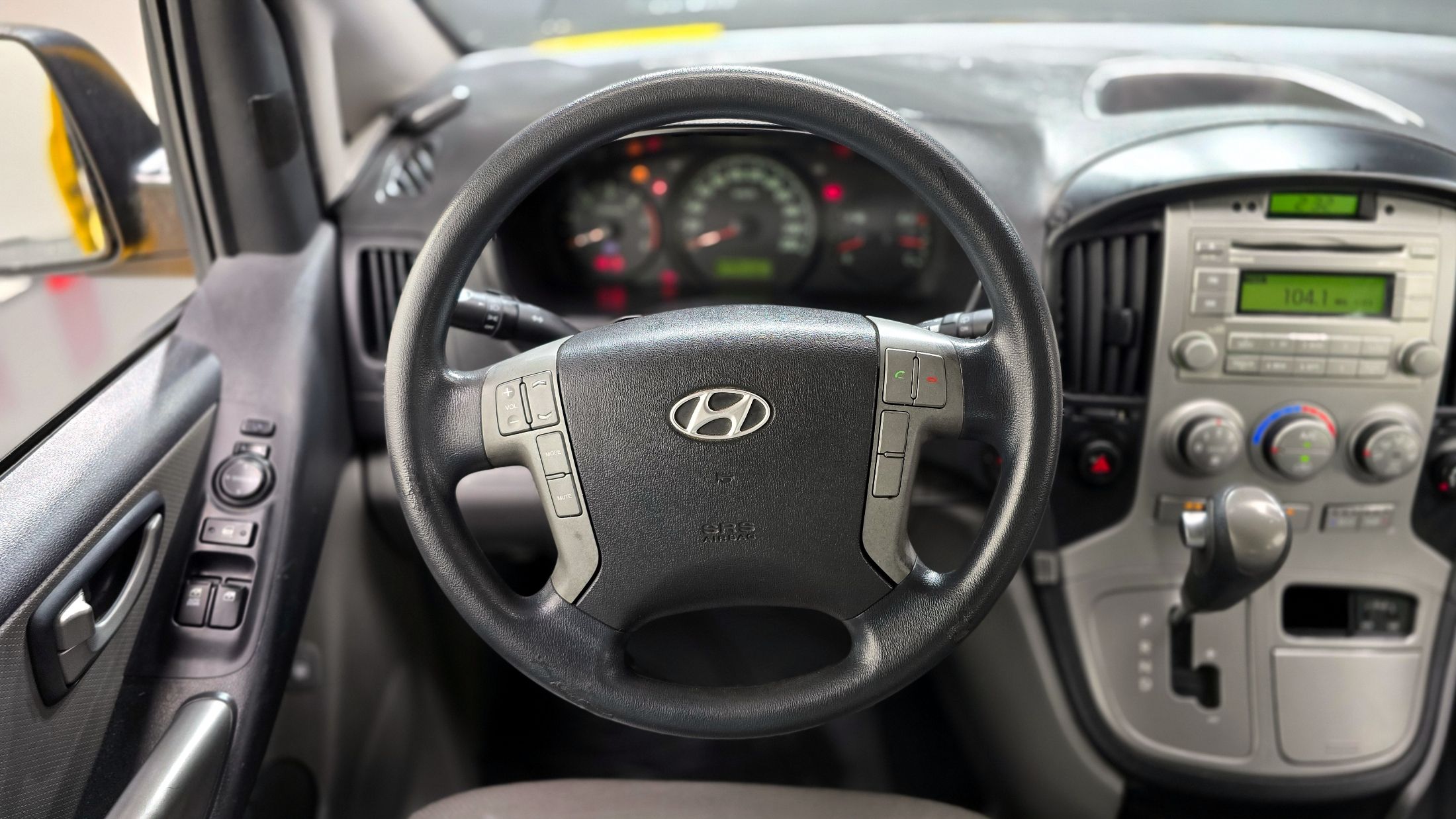 HYUNDAI STAREX GRAND 2013