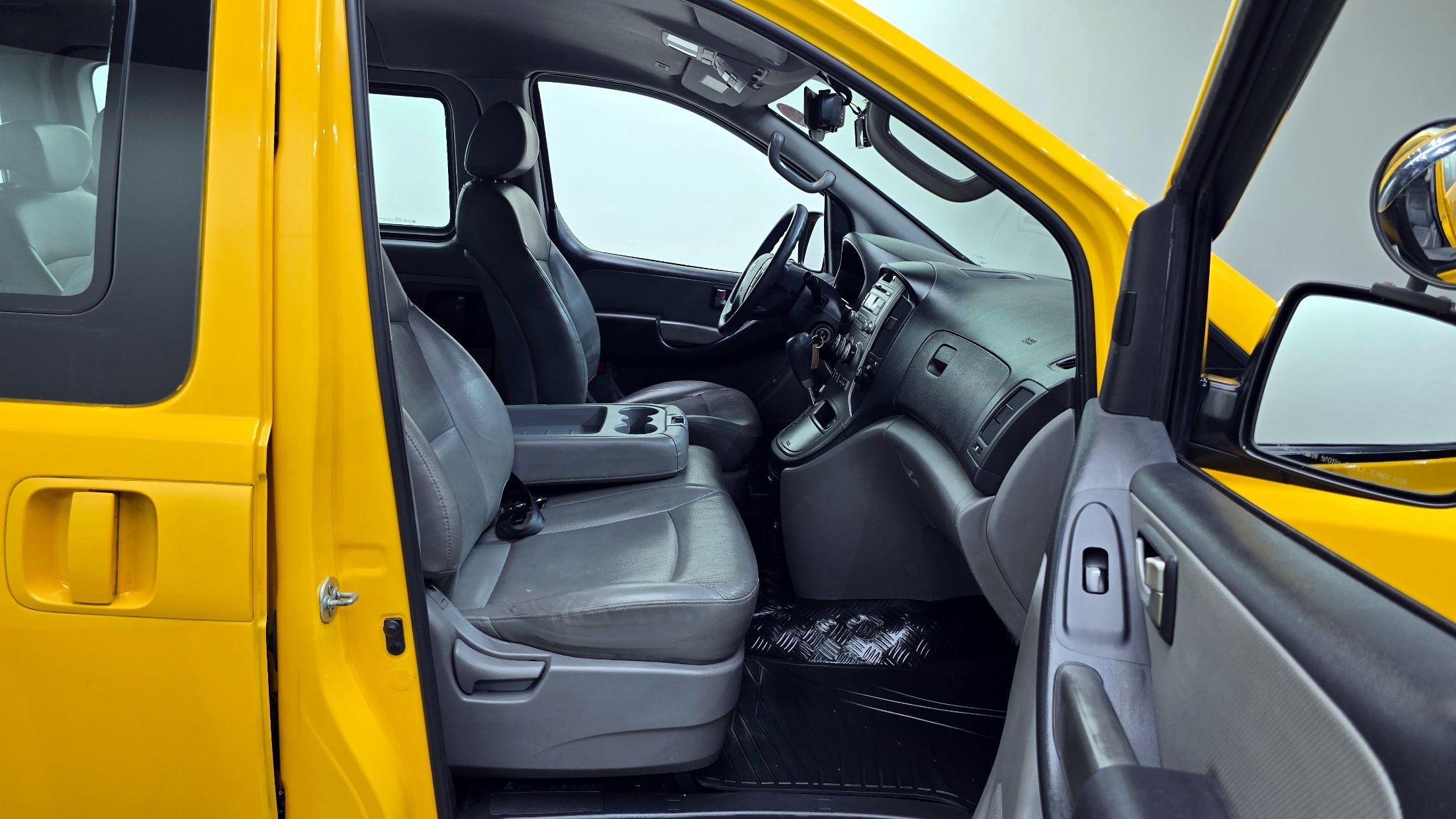 HYUNDAI STAREX GRAND 2013