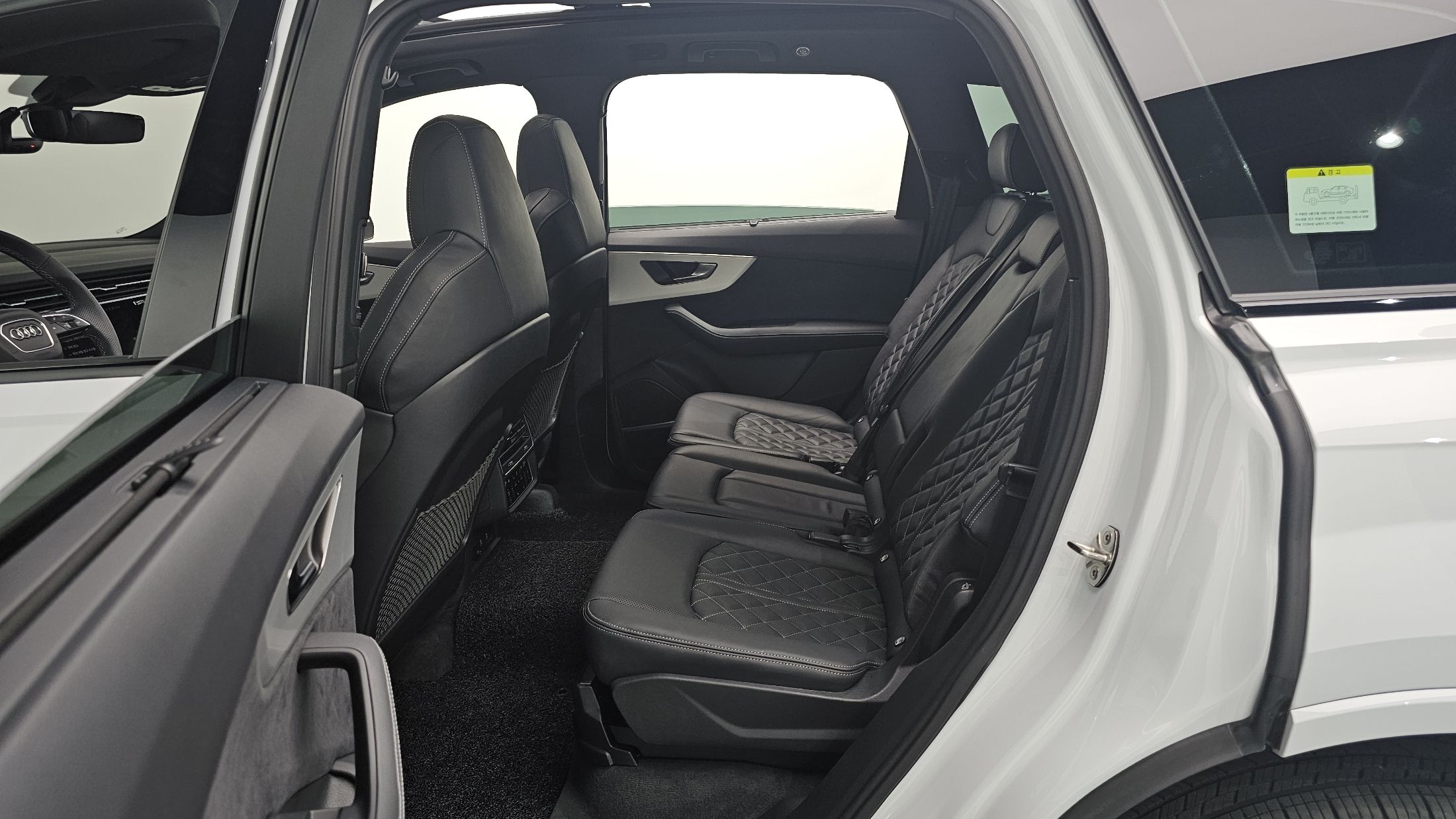 AUDI Q7 4M 2023