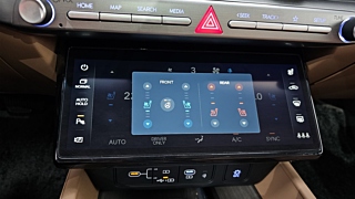 HYUNDAI GRANDEUR HYBRID GN7 2023