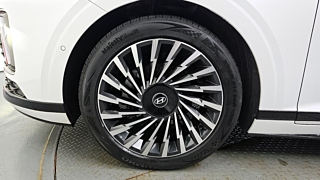 HYUNDAI GRANDEUR HYBRID GN7 2023