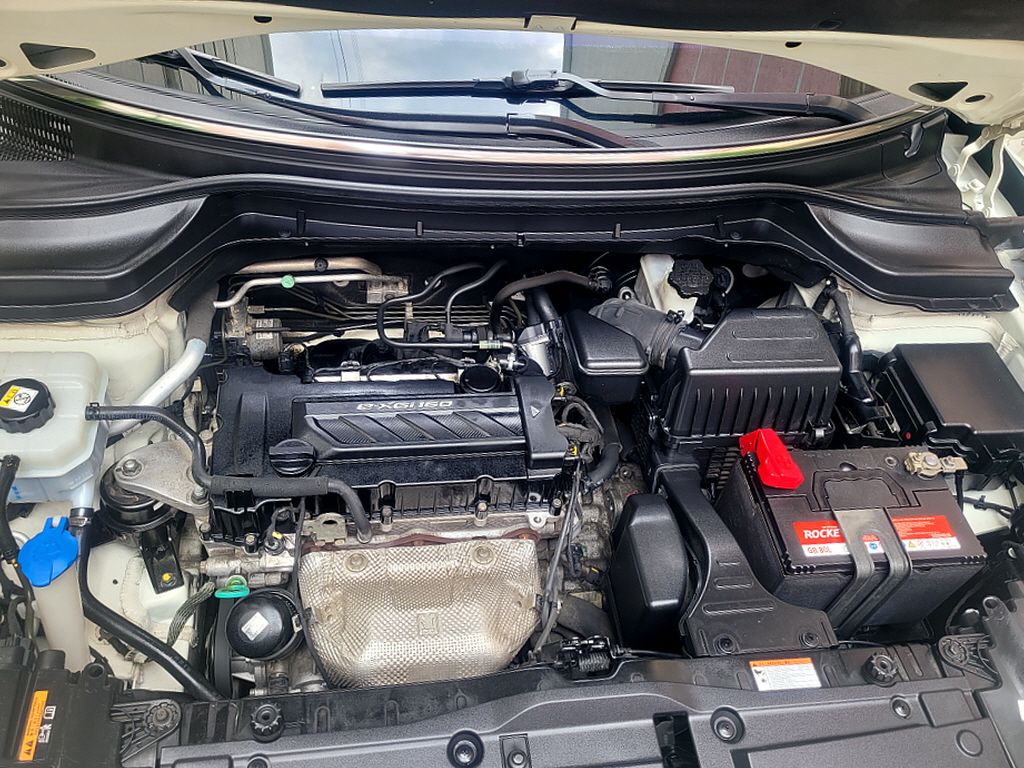 SSANGYONG TIVOLI 2015