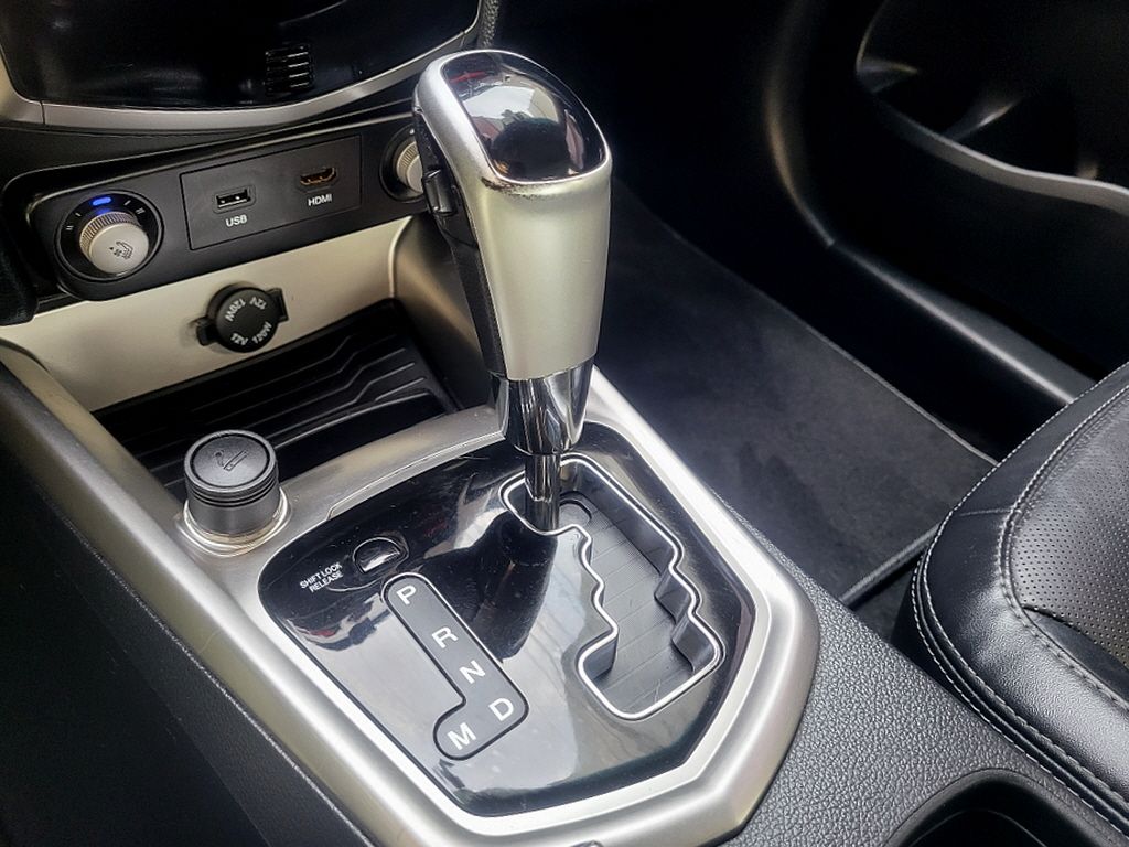 SSANGYONG TIVOLI 2015