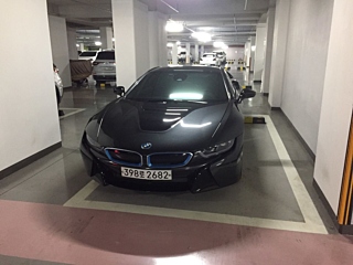 BMW I8 2019