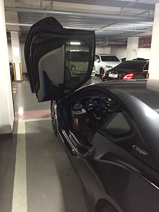 BMW I8 2019