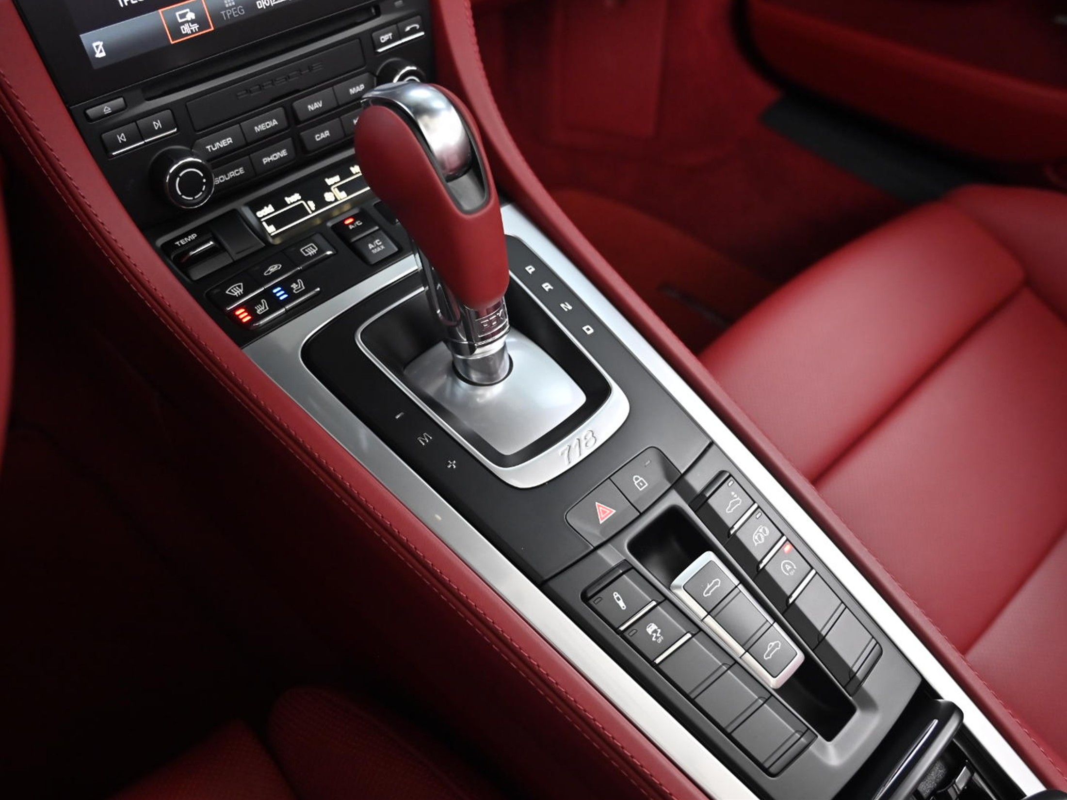 PORSCHE 718 BOXSTER 2023