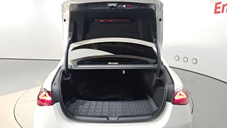 MERCEDES BENZ E-CLASS W214 2024