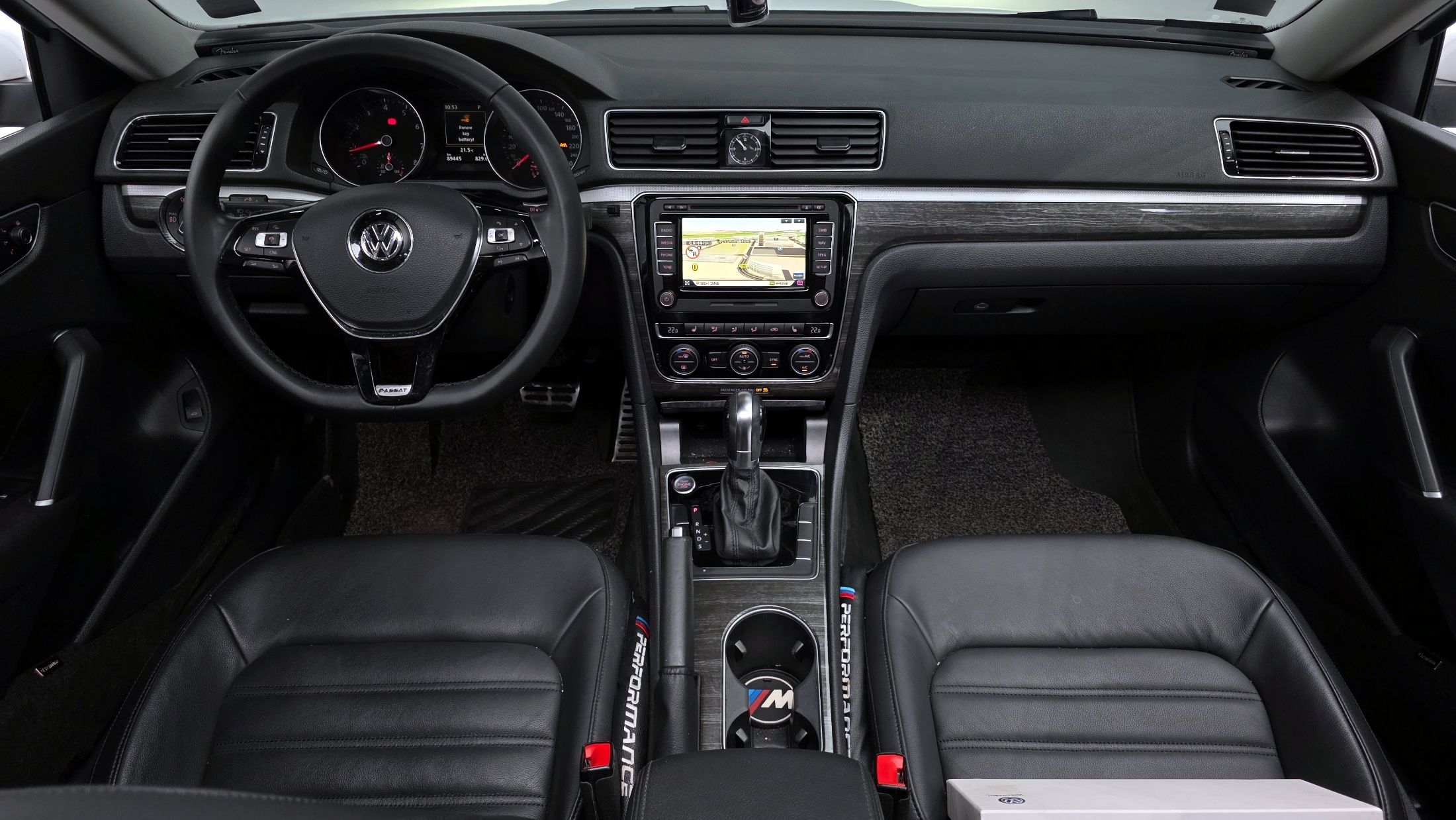 VOLKSWAGEN PASSAT 2018