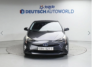 TOYOTA PRIUS 2017