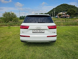 AUDI Q7 4M 2019
