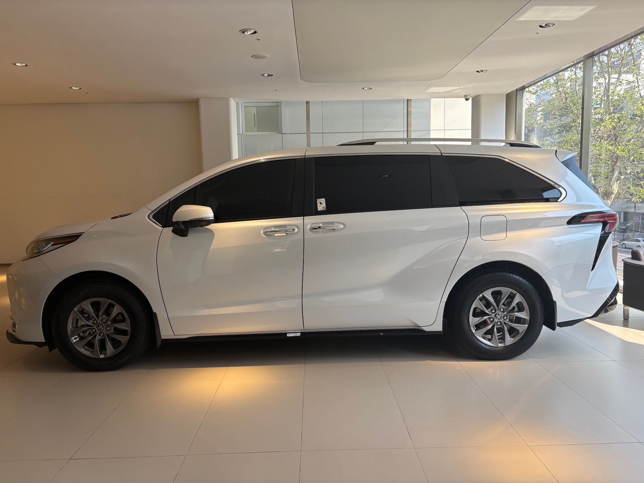TOYOTA SIENNA 2025