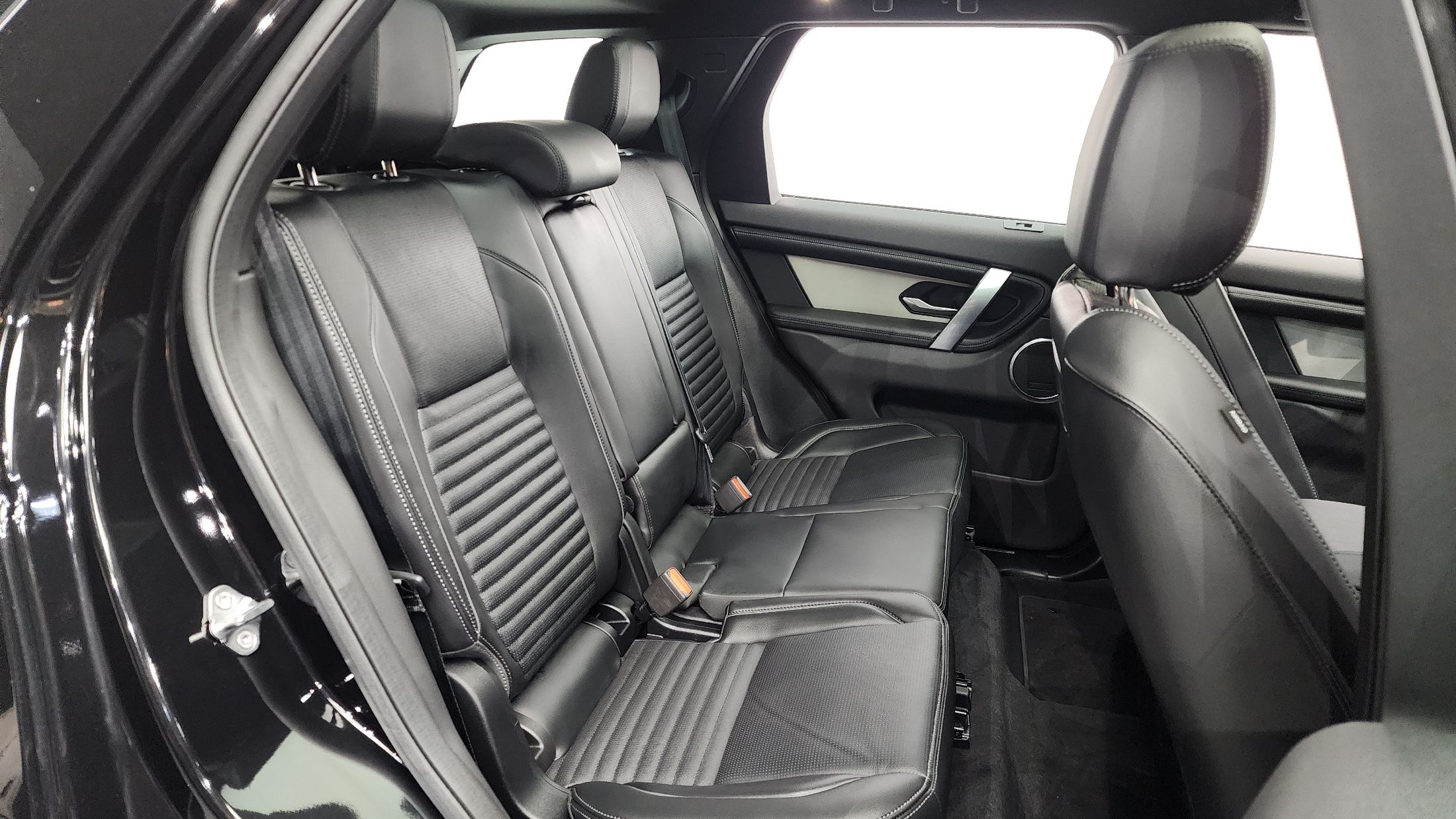 LAND ROVER DISCOVERY SPORT 2024