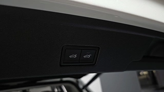 VOLKSWAGEN TOUAREG 2023