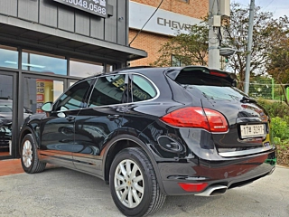 PORSCHE CAYENNE 2011