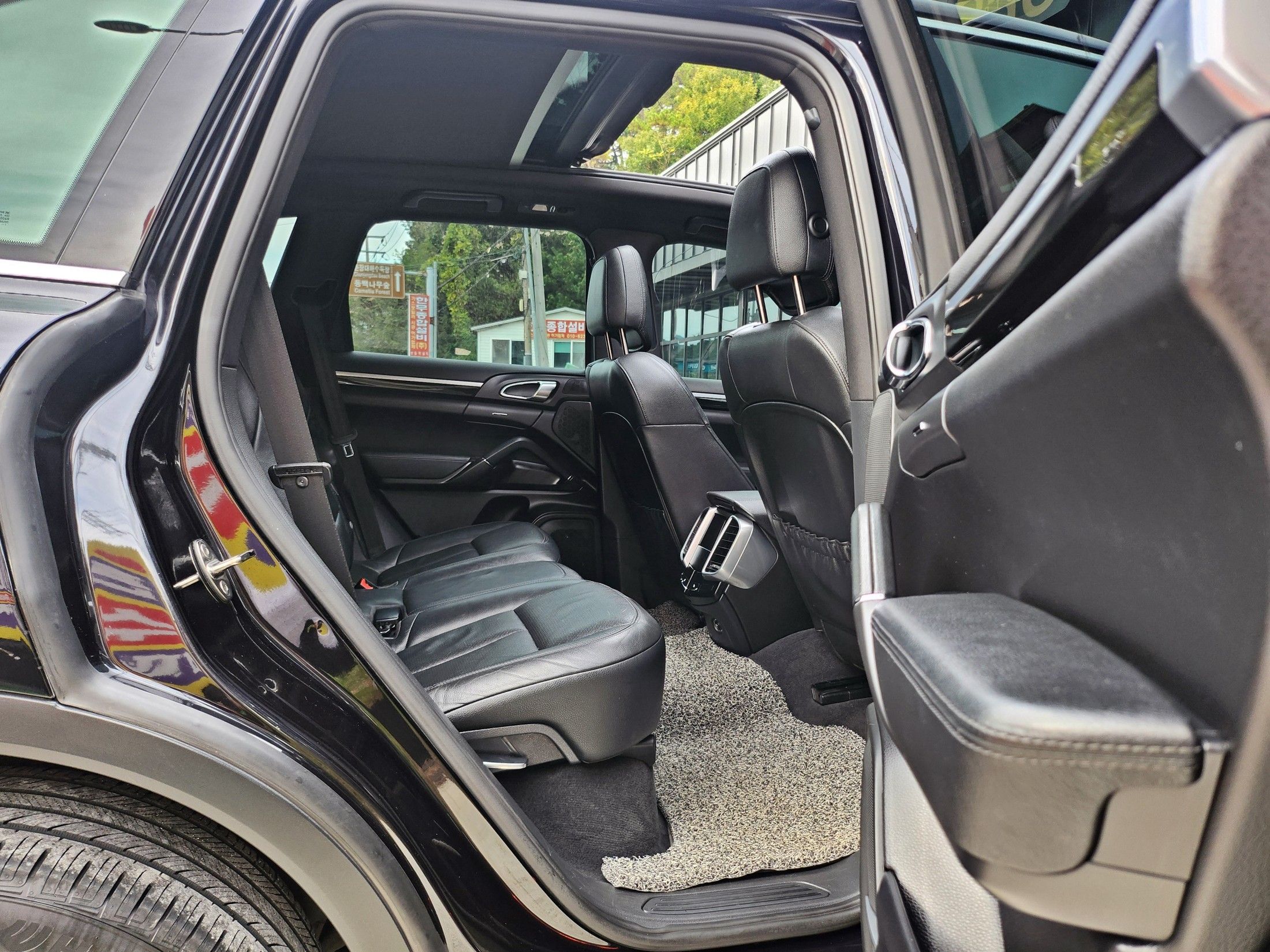 PORSCHE CAYENNE 2011