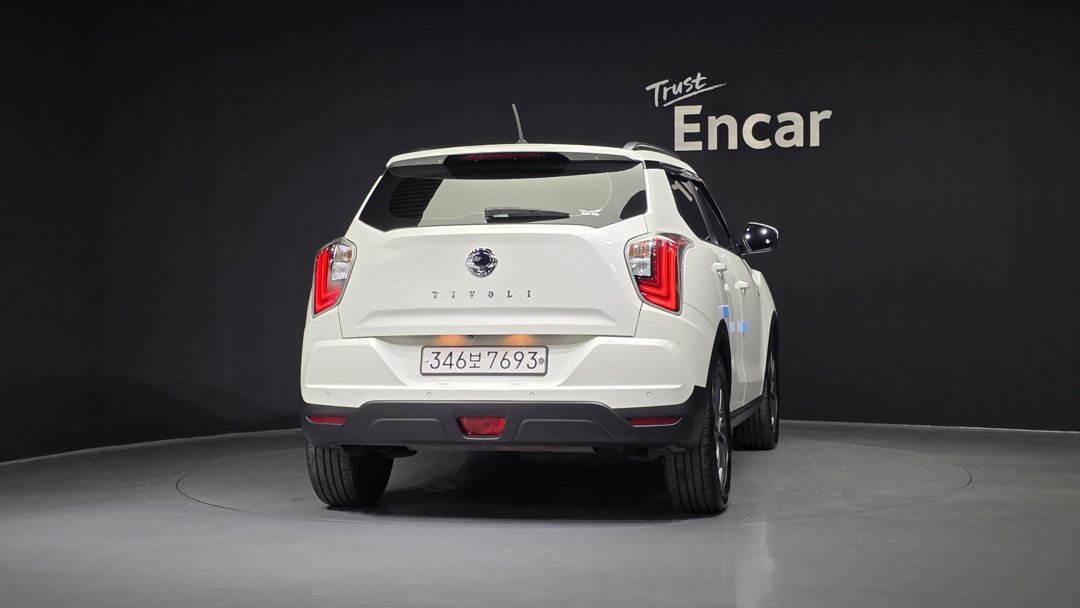 SSANGYONG TIVOLI VERY NEW 2020