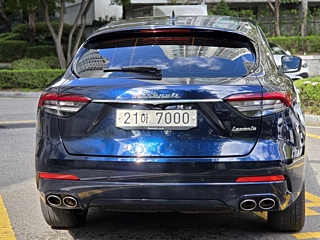 MASERATI LEVANTE 2022