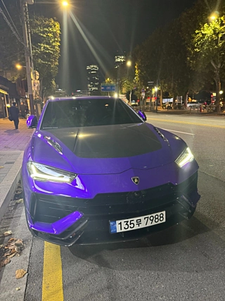 Заказать LAMBORGHINI URUS