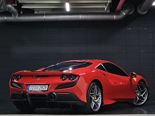 FERRARI F8 TRIBUTO 2022