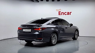 Заказать LEXUS ES300H