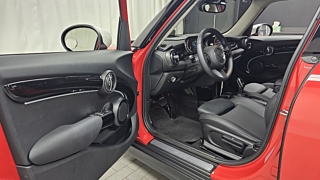 MINI COOPER  5 Door Classic 2023