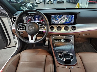 MERCEDES BENZ E-CLASS W213 2020