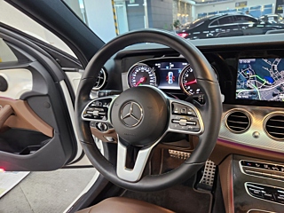 MERCEDES BENZ E-CLASS W213 2020