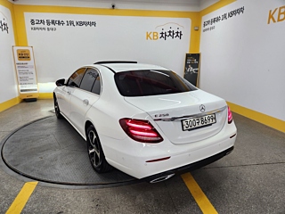 MERCEDES BENZ E-CLASS W213 2020