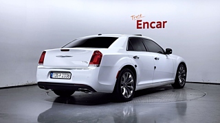 Заказать CHRYSLER 300C