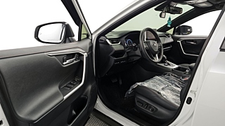 TOYOTA RAV4 2024