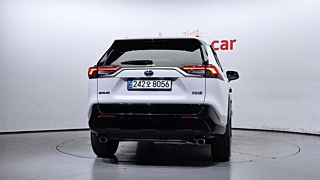 TOYOTA RAV4 2024