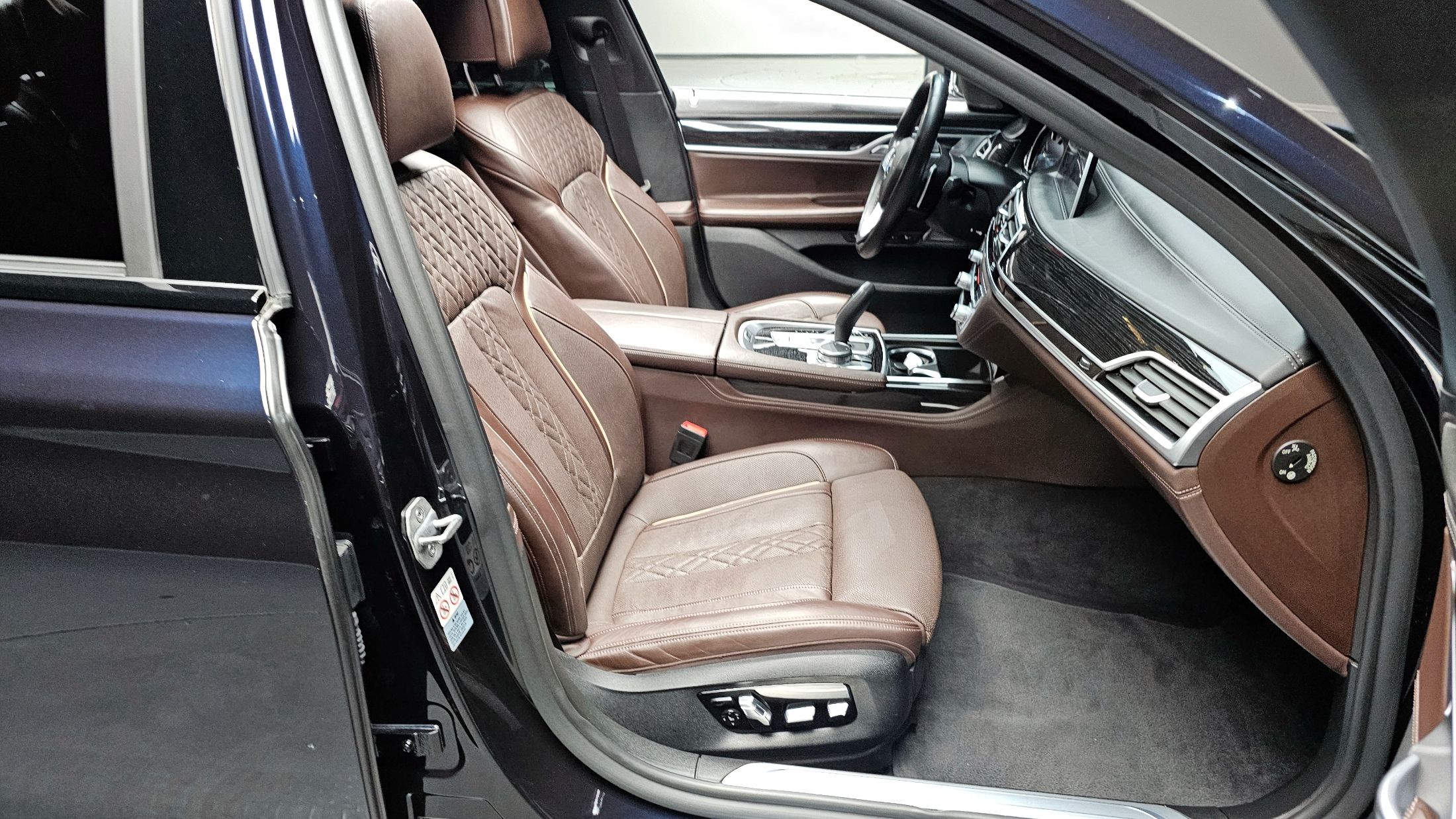 BMW 7-SERIES G11 2018