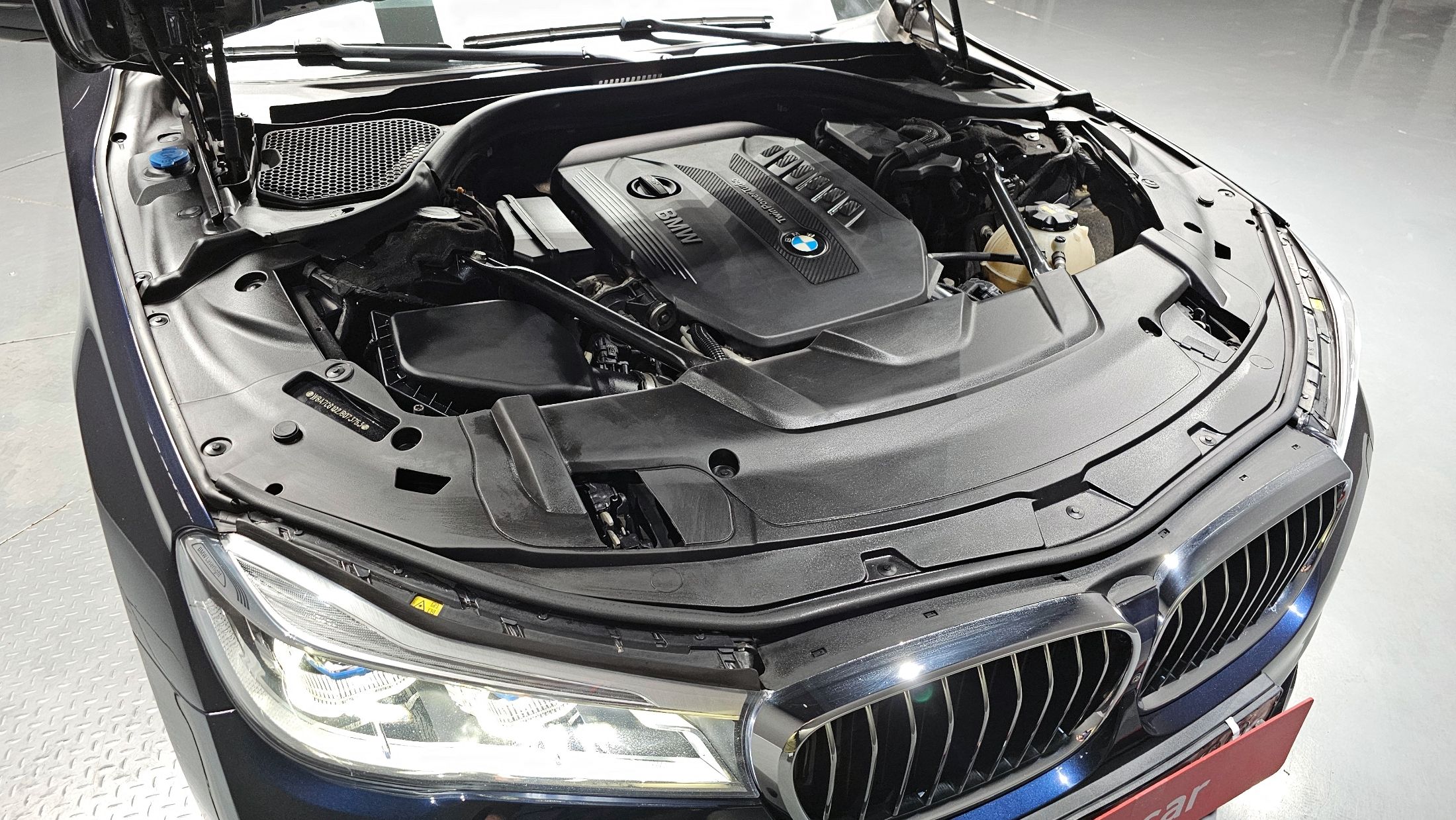 BMW 7-SERIES G11 2018