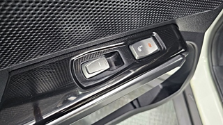 SSANGYONG TIVOLI VERY NEW 2021