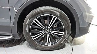 VOLKSWAGEN TIGUAN  2 GENERATION 2.0 TDI Premium 2023