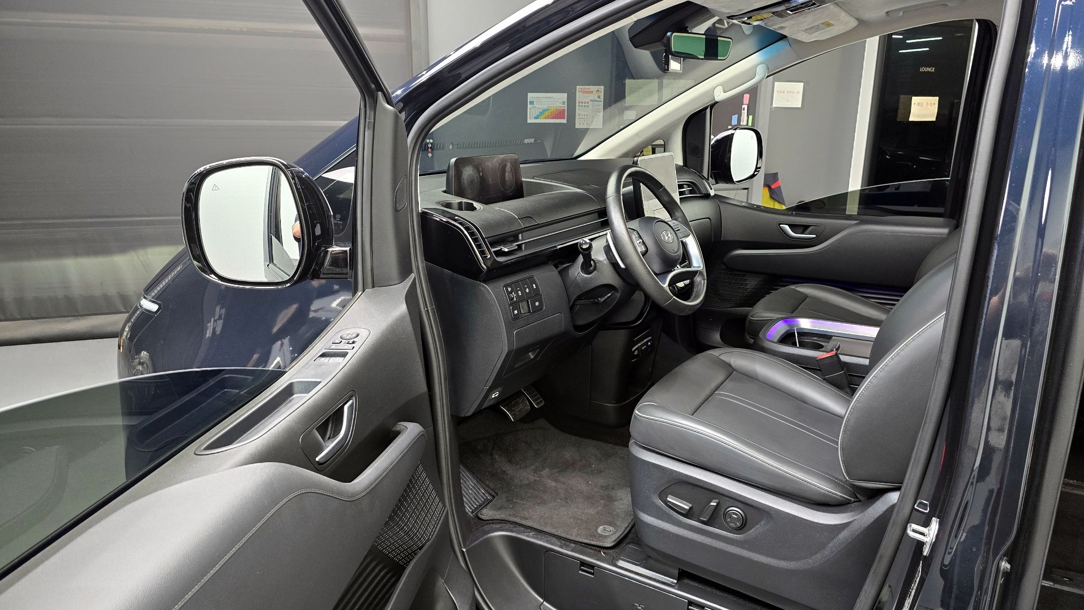 HYUNDAI STARIA 2022