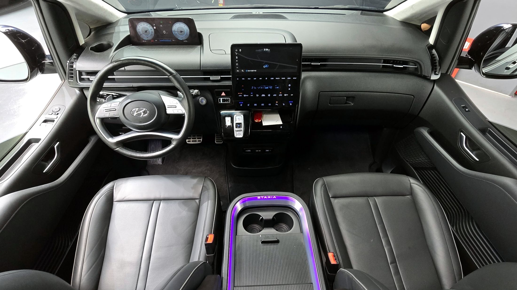 HYUNDAI STARIA 2022