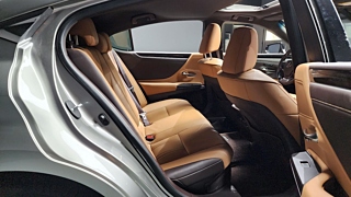 LEXUS ES300H 2021