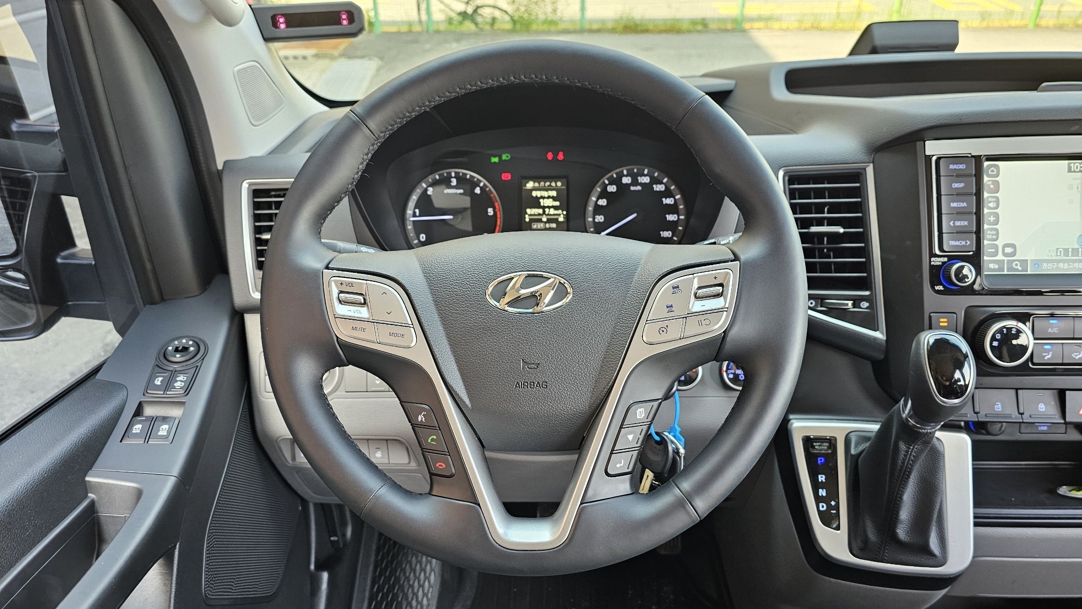 HYUNDAI SOLATI 2023