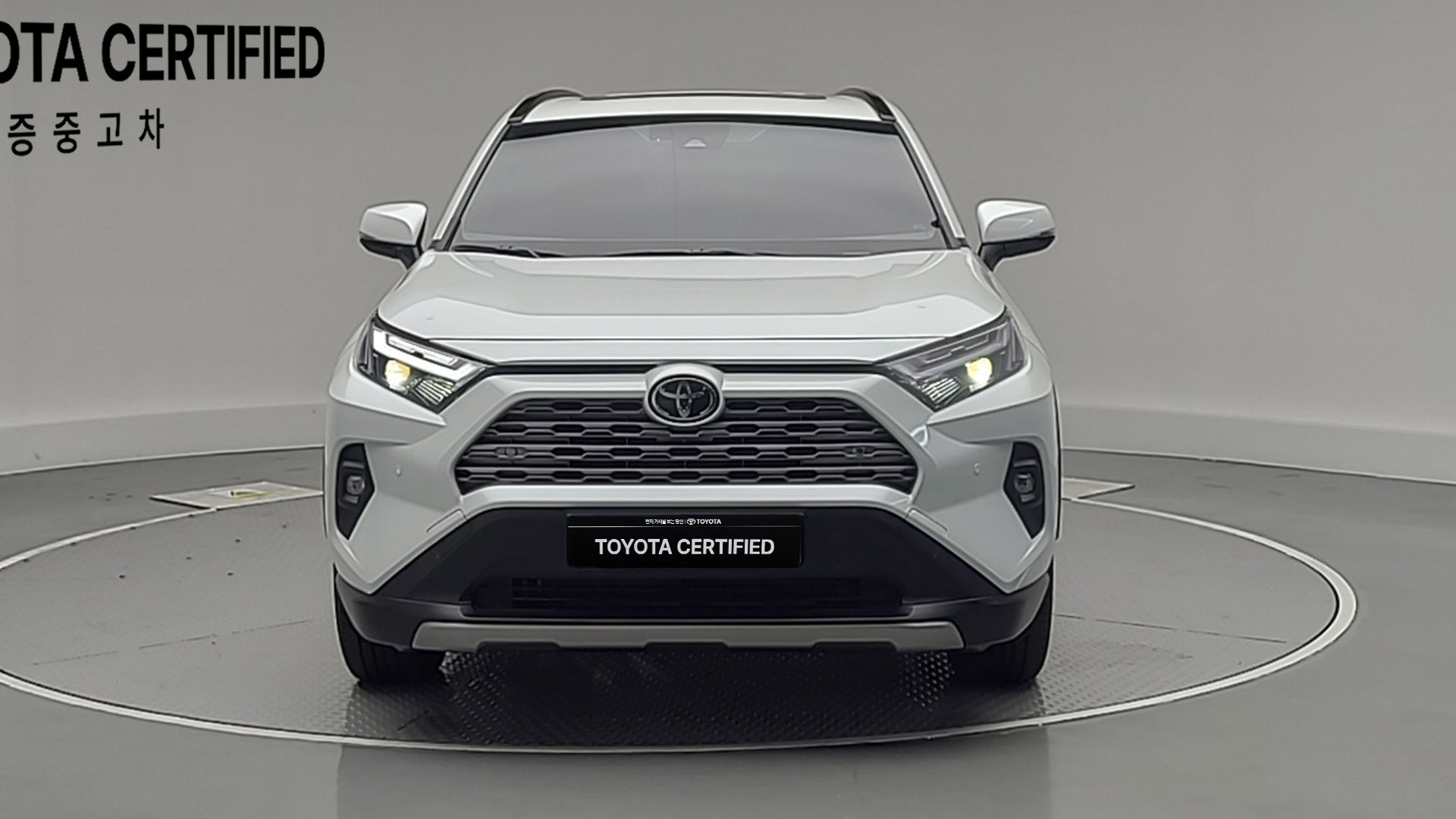 TOYOTA RAV4 2025
