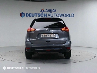 NISSAN X-TRAIL 2018