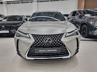 LEXUS UX300H 2025