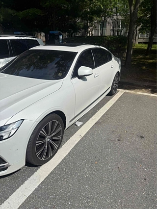 VOLVO S90 2021