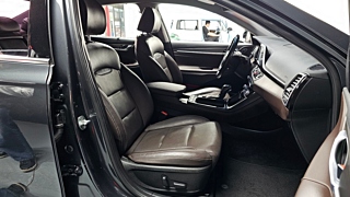 HYUNDAI GRANDEUR IG 2017