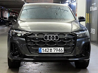 Заказать AUDI Q7 4M